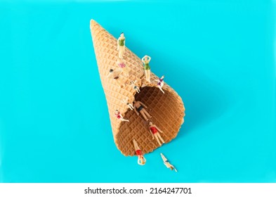 751 Mini ice cream cone Images, Stock Photos & Vectors | Shutterstock