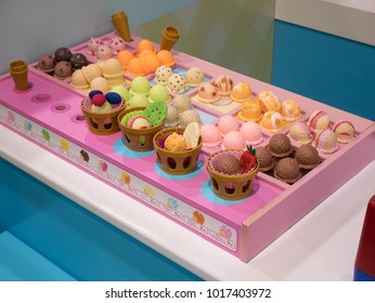 ice cream play set - Realistic Food Mini Miniature ,Toys for kids indoor playground, Toys for children Preschool and Elementary School Kids to Practice Selling