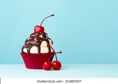 Ice cream sundae cupcake 