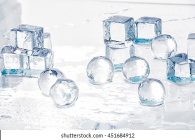 4,296 Round ice cube Images, Stock Photos & Vectors | Shutterstock