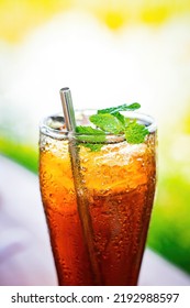 Ice Tea Close Up Photography With Bokeh Background Premium Photo