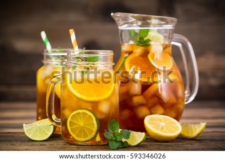 Ice tea with lemon, lime and mint