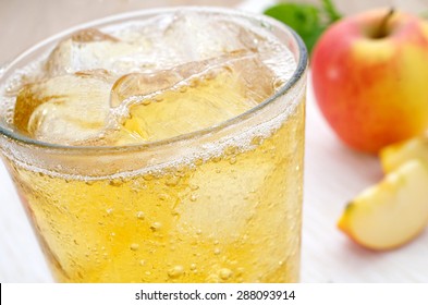 Iced Apple Juice Spritzer