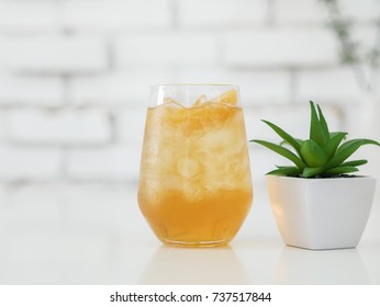 Iced Apple Juice Spritzer