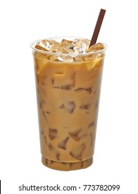Iccierter Kaffee in Einweglösung zum Bechern / Kaffeetasse wegnehmen oder Tasse mit Beschneidungspfad