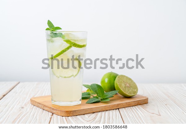 iced lime soda
with mint - refreshing
drink