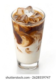 Café helado de la leche con el remolino del espresso aislado en el fondo blanco para sus necesidades del negocio de la bebida