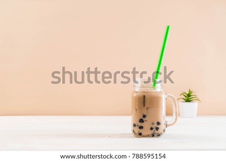 iced milk tea with bubble