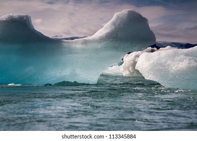 Icelake Jokulsarlon Iceland - Shutterstock ID 113345884
