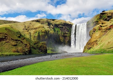 Iceland Waterfall - Skogafoss