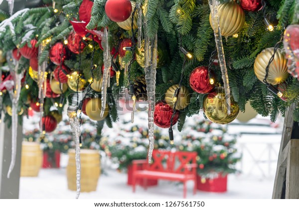 Icicles On Christmas Tree Decorations Decorations Backgrounds