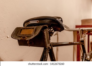 vintage bike saddle bag