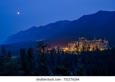 The Iconic Fairmont Banff Springs At Night