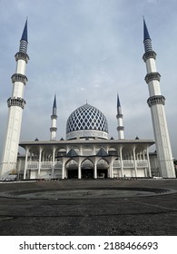 Iconic landmark in Malaysia, Shah Alam mosque - Shutterstock ID 2188466693