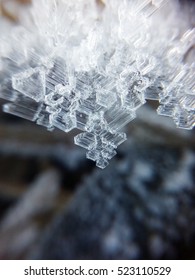 Icy Snowflake.macro