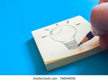Idea light bulb drawing
