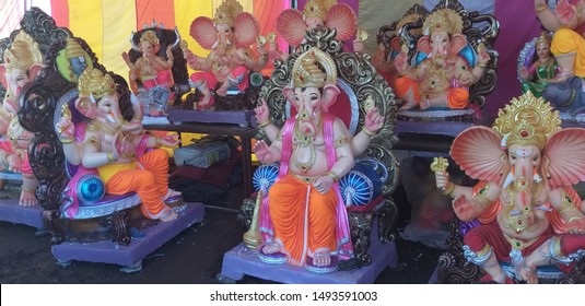 idols in traditional indian festivals in maharashtra