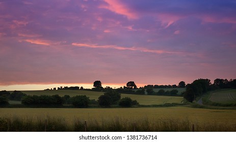 Idyllic Sunset Over One Of English Village - Hindon