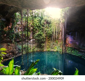 Ik-Kil Cenote,  Mexico