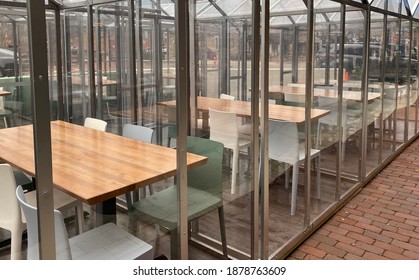 Illinois Restaurants Get Creative With Outdoor Dining. A Glencoe Restaurant Built Mini Greenhouses To Shelter Diners From The Elements As Winter Begins. Indoor Dining Is Prohibited Due To COVID-19