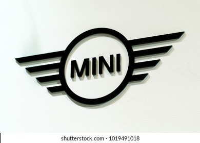 Mini Cooper Logo PNG Vector (EPS) Free Download
