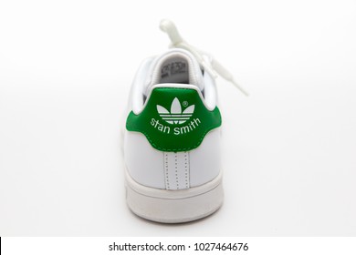 stan smith shoes logo