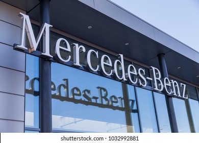 Mercedes Benz Logo Vector (.AI) Free Download