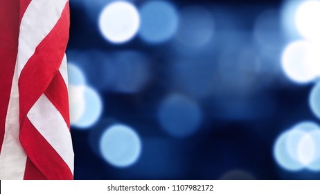 Bendera Amerika Dengan Latar Belakang Lampu Bokeh Biru untuk Liburan Amerika Serikat