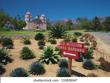 La histórica Misión de Santa Bárbara en California
