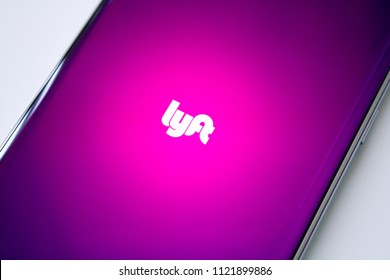 Lyft Logo Vector (.EPS) Free Download