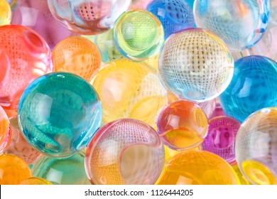 round hydrogel balls multicolored in a large number of even forms