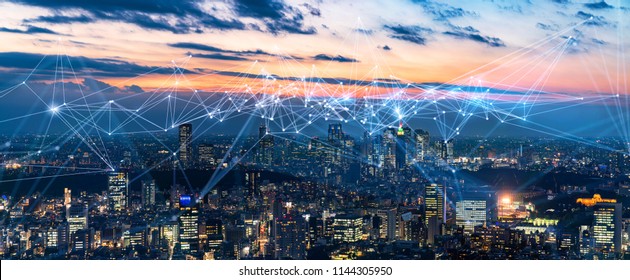 Concepto de red de comunicación y ciudad inteligente. IoT (Internet de las cosas). TIC (Red de comunicación de información).