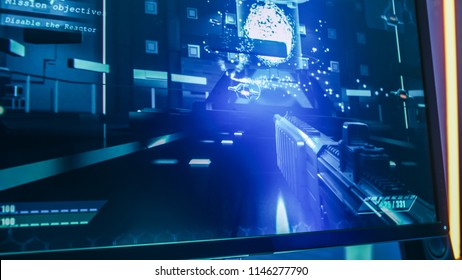 Nahaufnahme des Computerbildschirms mit laufendem Ego-Shooter-Online-Videospiel. Stilvolle High-End-Grafikunterhaltung.