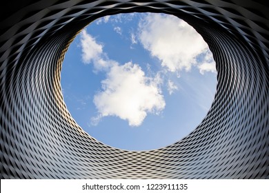 Detaje nga afër të abstraktit të arkitekturës moderne