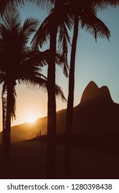 Rio de Janeiro Sonnenuntergang Ipanema Morro Dois Irmaos Berg