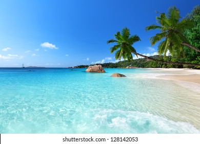 Playa de Anse Lazio en la isla de Praslin, Seychelles