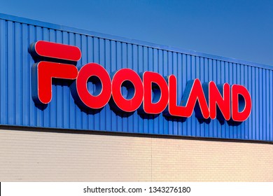 Foodland Logo Vector (.SVG) Free Download