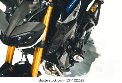 Yamaha MT-15 2023 Images & Wallpapers - MT-15 2023 Color Photos