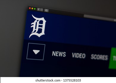 Download Paws Cap With A Detroit Tigers Logo Wallpaper