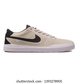 nike sb small logo