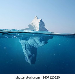 Hermoso iceberg en el océano con vistas bajo el agua. Concepto de calentamiento global. Derretimiento del glaciar