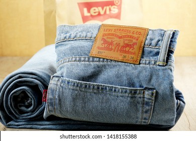 Levi's Logo Vector (.EPS) Free Download