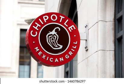 chipotle logo png