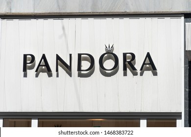 Pandora Jewelry Logo Vector (.EPS) Free Download