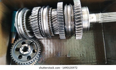 Transmisi manual truk fuso canter