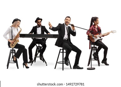 ギタリスト、サックス、キーボード、白い背景で隔離の歌手と音楽バンド