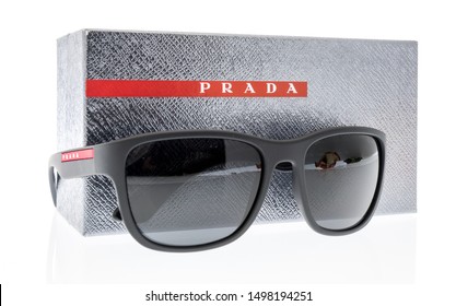 Search: prada eyewear Logo PNG Vectors Free Download