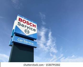 Car Ing. Richard Riedl-Andrae GesmbH & Co KG Robert Bosch GmbH Automobile  repair shop Fuel injection, car, blue, text, logo png | PNGWing
