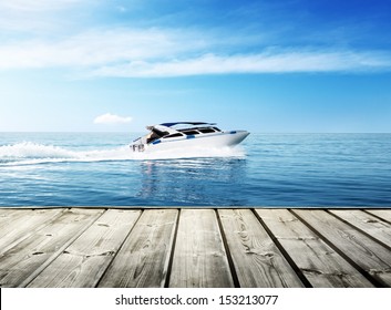 熱帯の海のスピード ボート