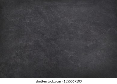 Schoolbord schoolbord textuur. Lege lege zwarte schoolbord. Schoolbestuur achtergrond met sporen van krijt. Cafe, bakkerij, restaurant menusjabloon.